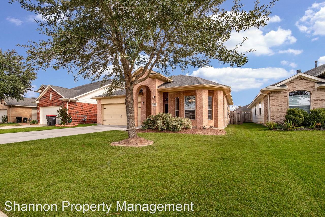 7411 Jacobs Well Dr - Photo 2 of 24