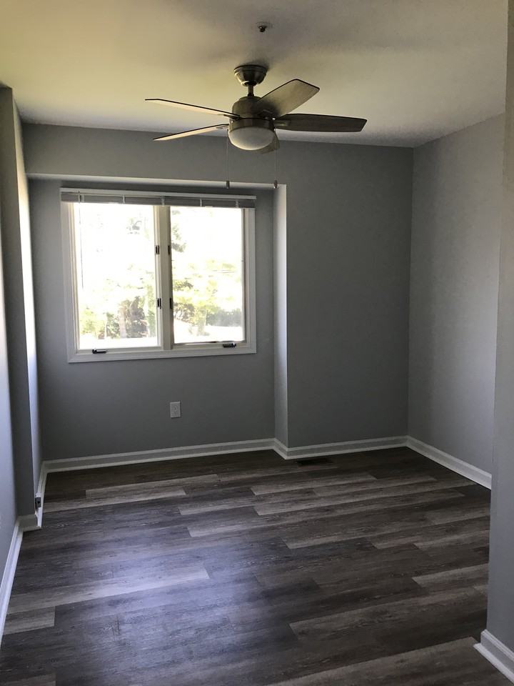 536 Crooked Lane #518 - Photo 3 of 15