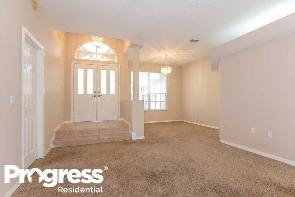 7148 Captiva Cir - Photo 2 of 14