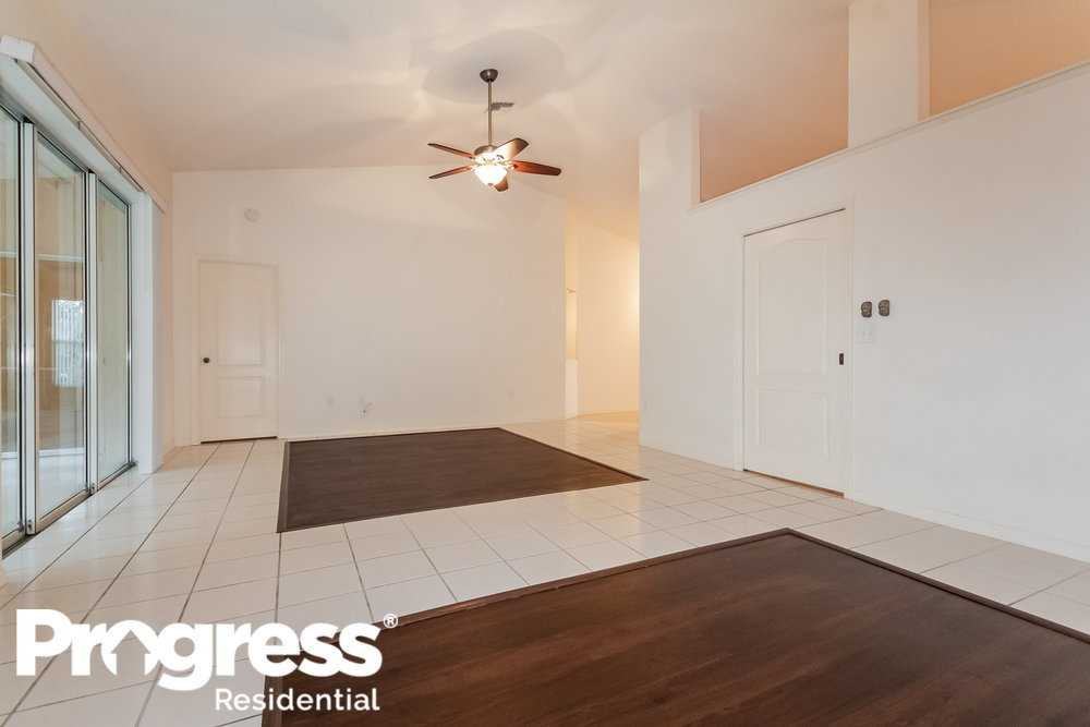 6190 Nicole Ct - Photo 3 of 15