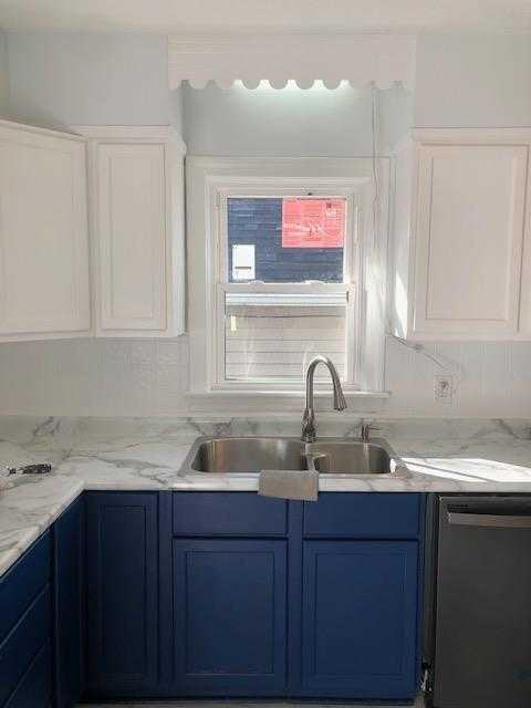 114 W Collins Ct - Photo 3 of 13