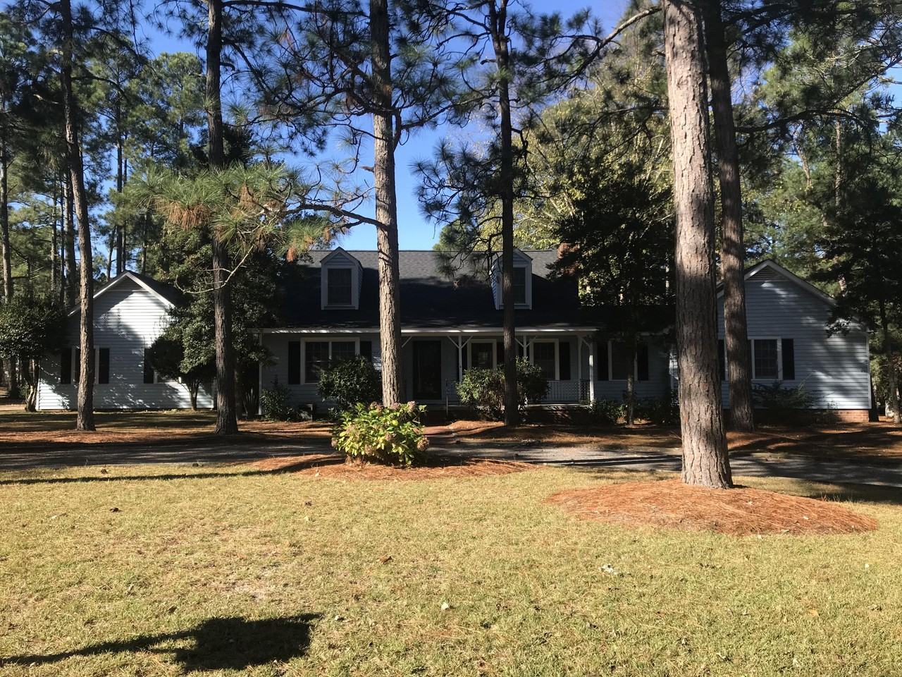 100 W Hedgelawn Way