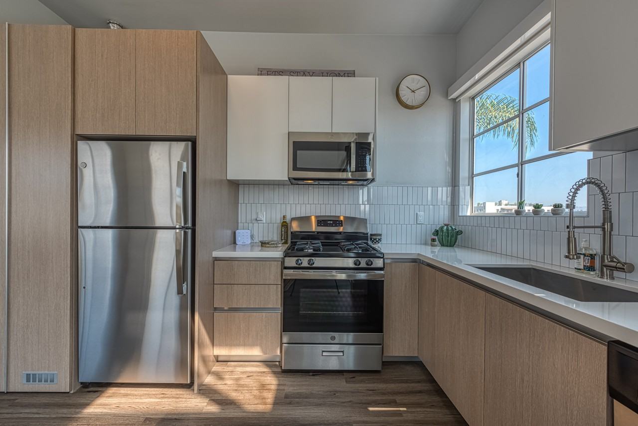 3855 by CLG - Photo 3 of 16