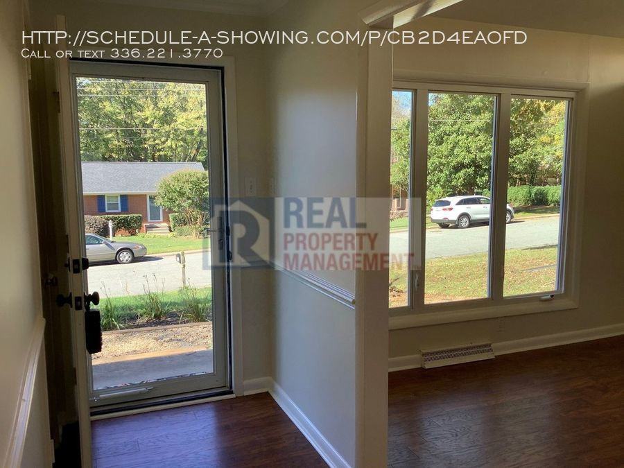 3110 Canterbury St - Photo 2 of 41