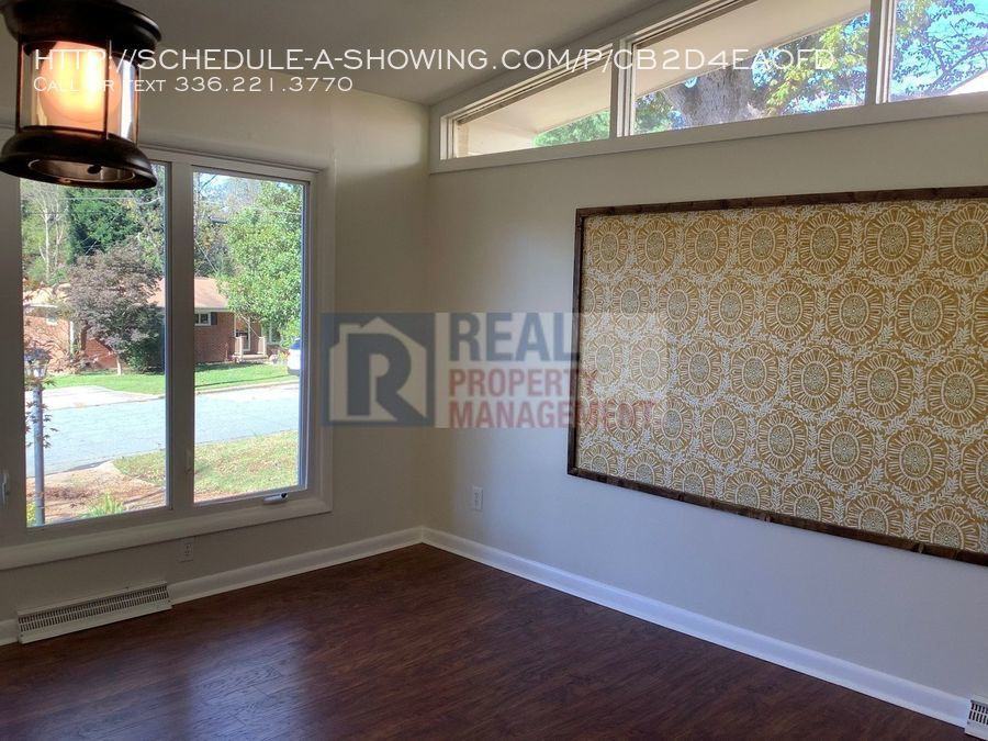 3110 Canterbury St - Photo 3 of 41