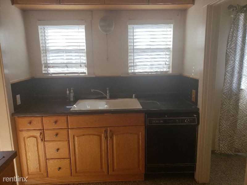 1893 Queensberry Rd - Photo 3 of 13