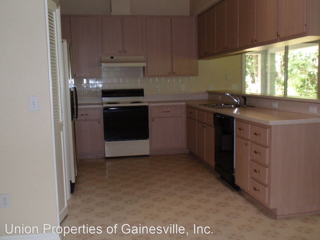 13305 N State Road 121 - Photo 3 of 17