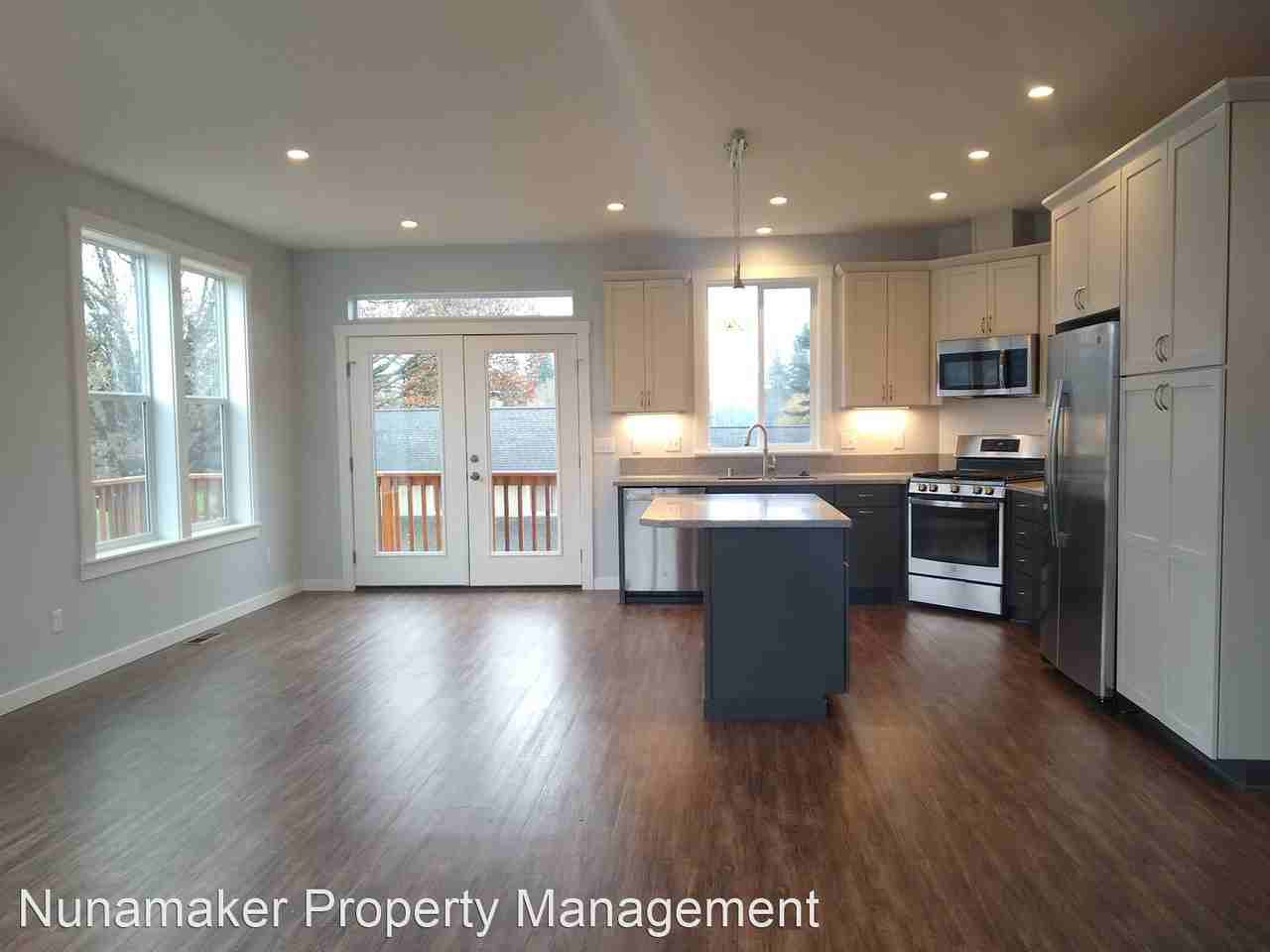 410 Marigold Ln - Photo 3 of 13