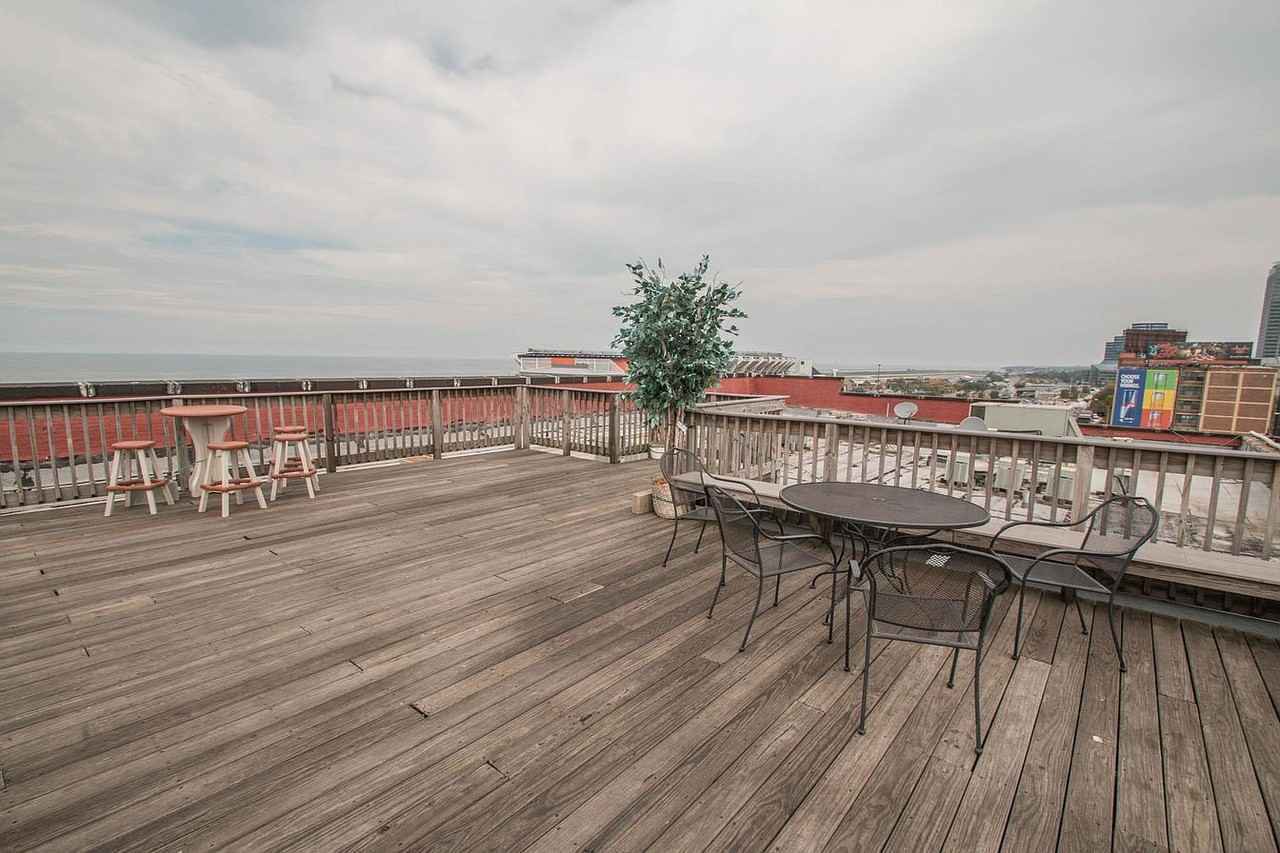 1133 1133 West 9th Street - 318 - Photo 2 of 22