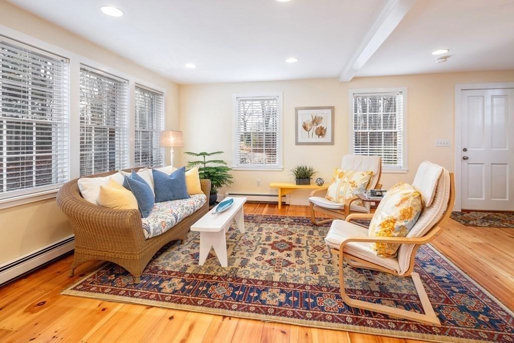 245 High Rd Unit 2 - Photo 3 of 22