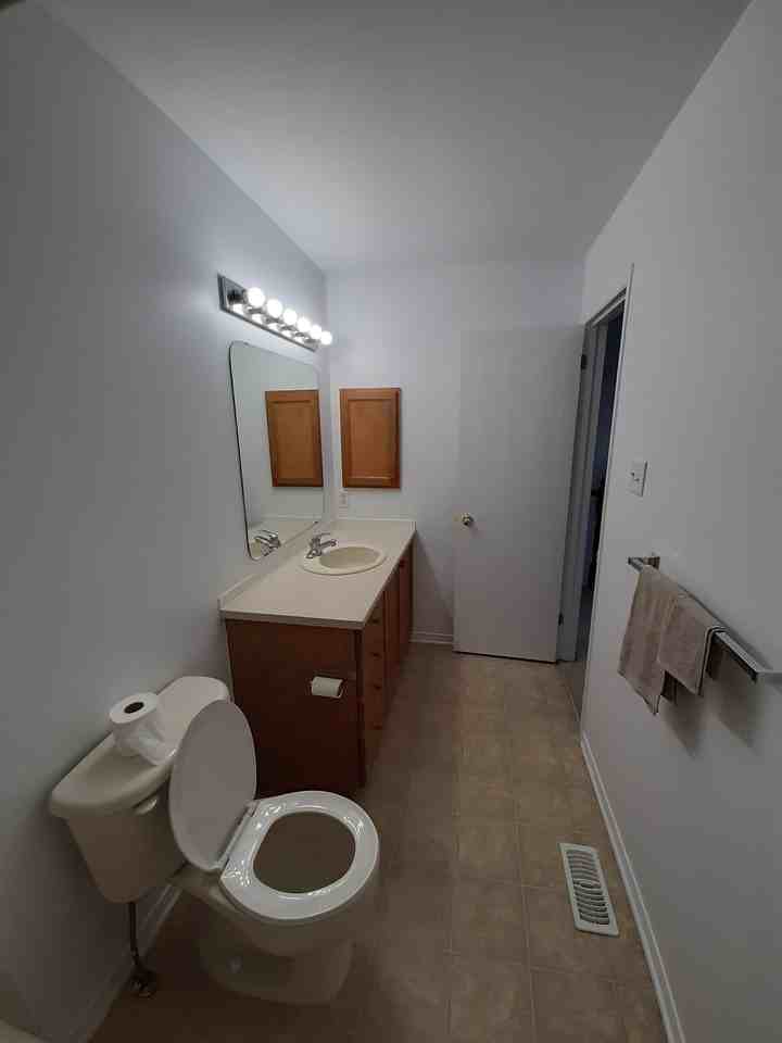 425 Cresthaven Drive #425 - Photo 2 of 3