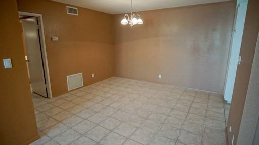 25715 Hogan Dr - Photo 3 of 12