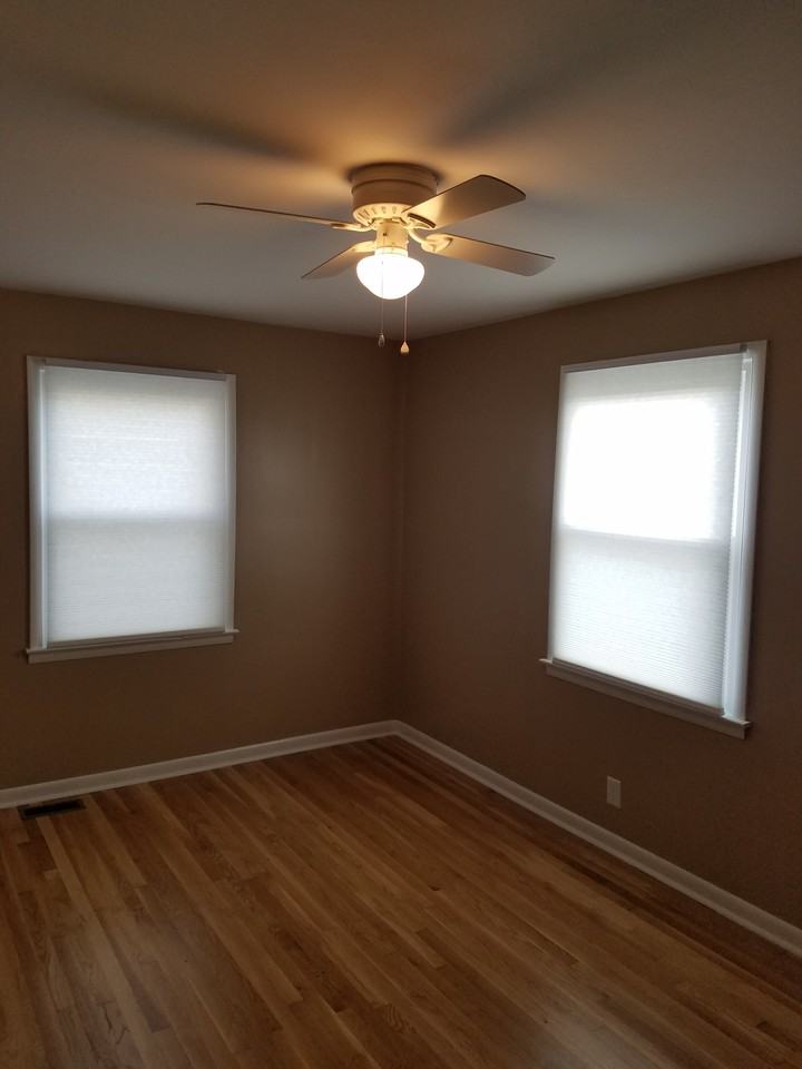 1011 Davidson St - Photo 3 of 12