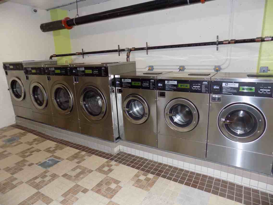 12 Brooklyn Ave - Photo 3 of 5