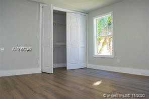 9435 Fontainebleau Boulevard - Photo 2 of 8