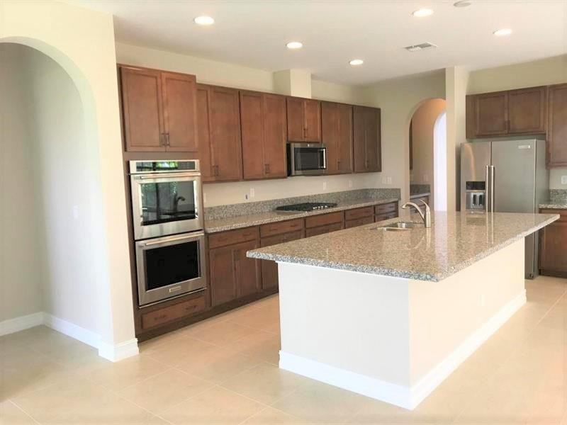 9365 Solstice Cir - Photo 2 of 5