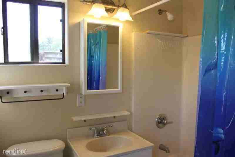 1500 Darlene Dr - Photo 2 of 7