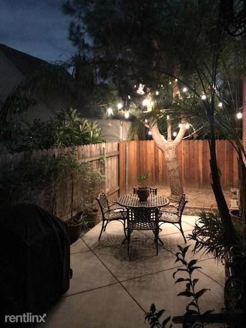 820 S Mansfield Ave #306