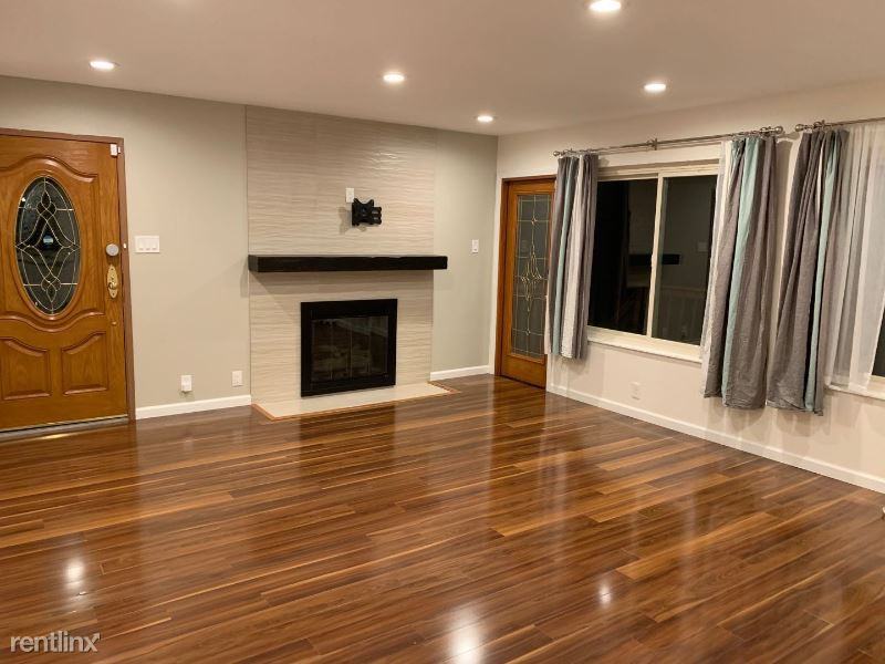 3190 Geoffrey Dr - Photo 3 of 15