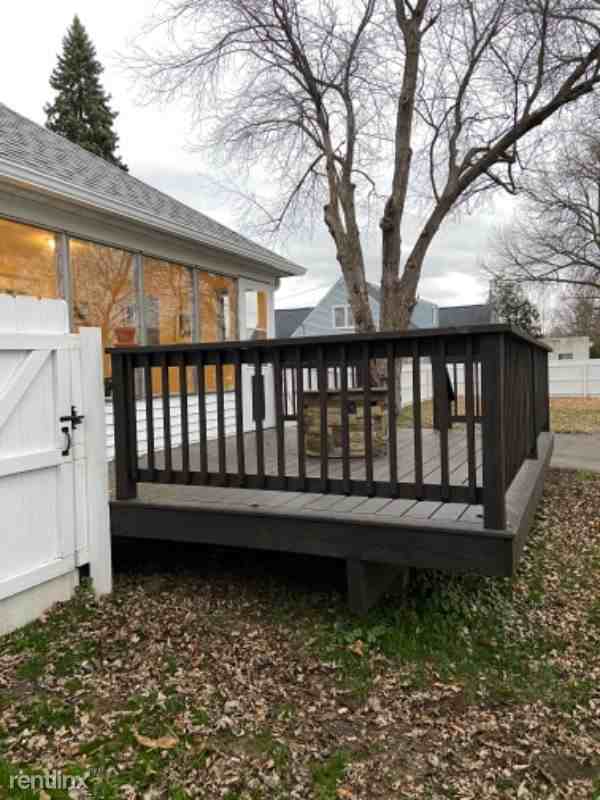 217 Kirsch Dr - Photo 3 of 39