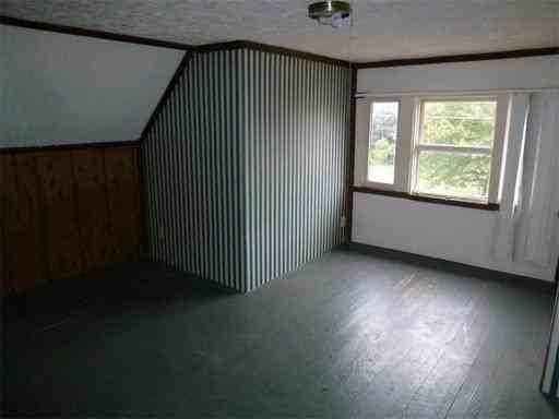 1431 Chestnut St - Photo 3 of 9