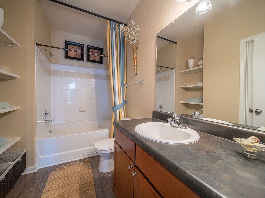 Rose Heights Apartments - Photo 4 of 31