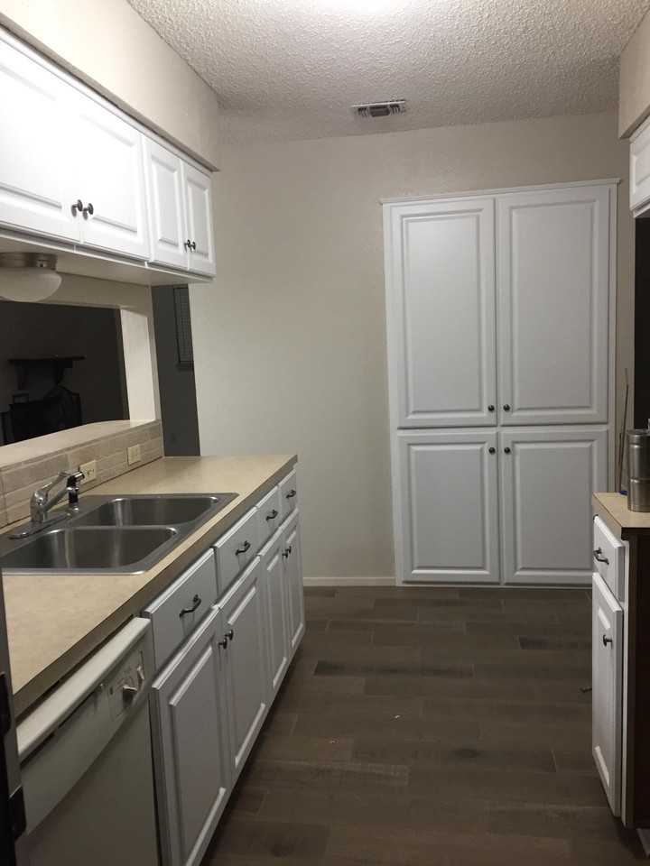 2401 Cottonwood Dr #A - Photo 3 of 7