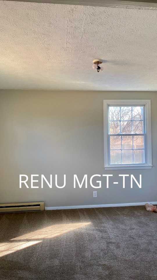 4326 Saundersville Rd - Photo 2 of 16