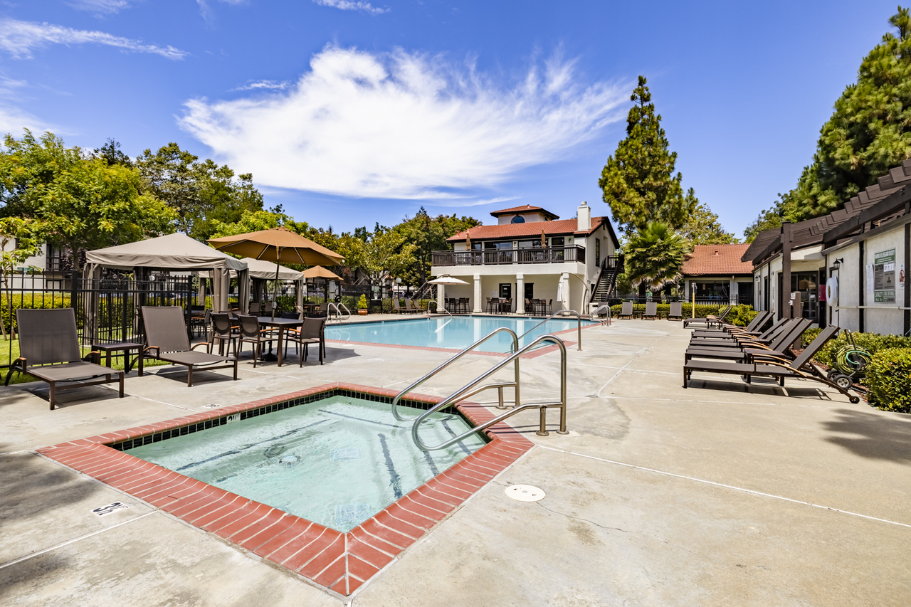 Ardenwood Forest Rental Condos - Photo 6 of 41