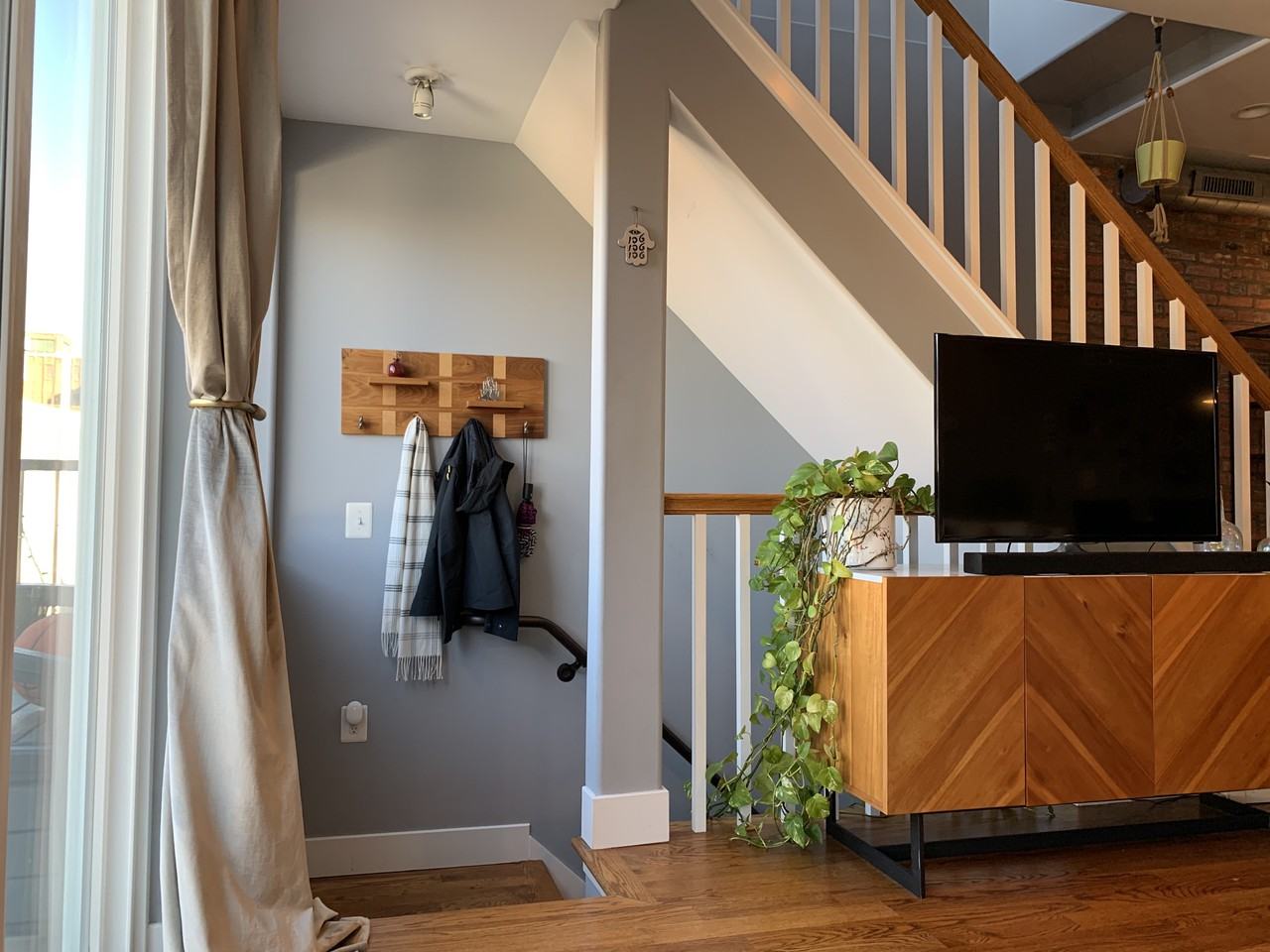 924 S 11th St #301 - Photo 2 of 12
