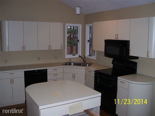 7110 Crescenda Dr NE - Photo 2 of 15