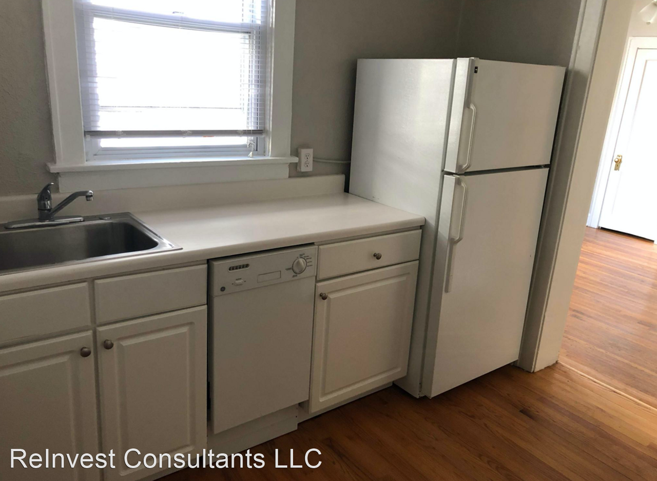 1989 Madison Rd - Photo 3 of 8