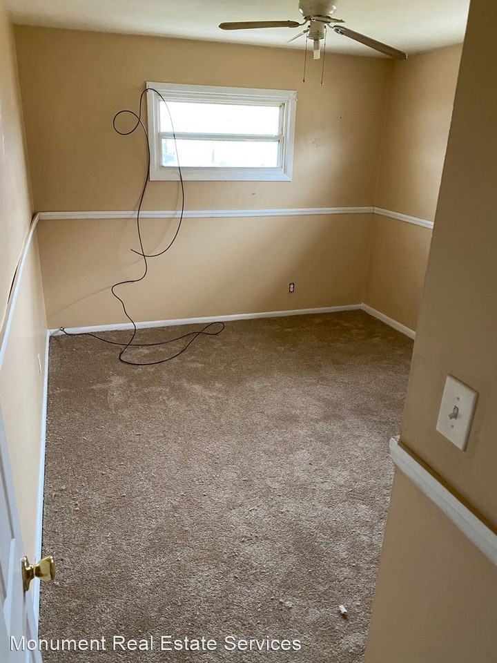 3986 E 26th St - Photo 3 of 12