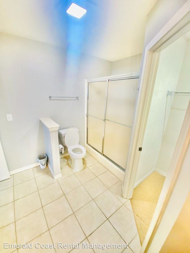 318 Summit Dr - Photo 3 of 17