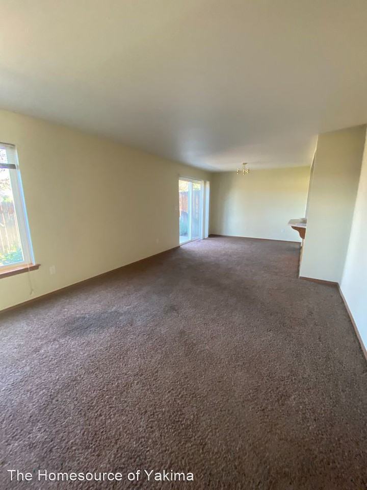 102 Plum - Photo 2 of 14