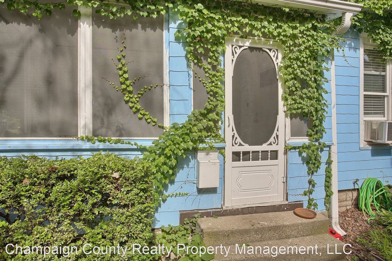 306 W Illinois St - Photo 2 of 25