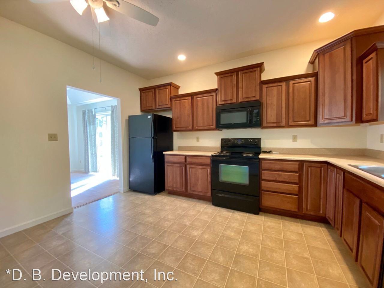 110 Trotter Ln - Photo 2 of 31