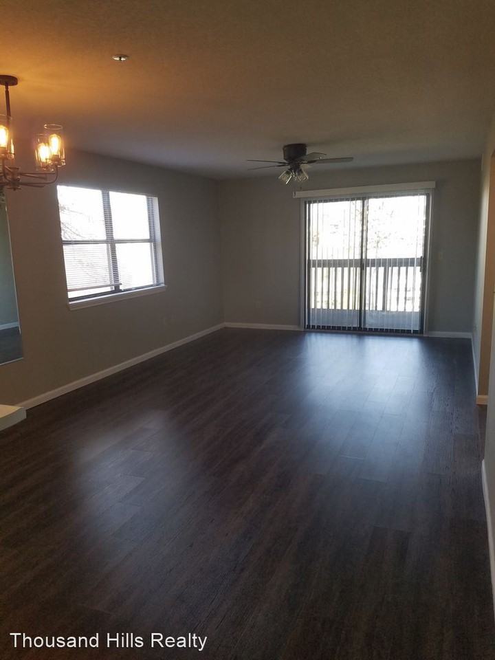 170 Bunker Ridge Dr #8 - Photo 3 of 15