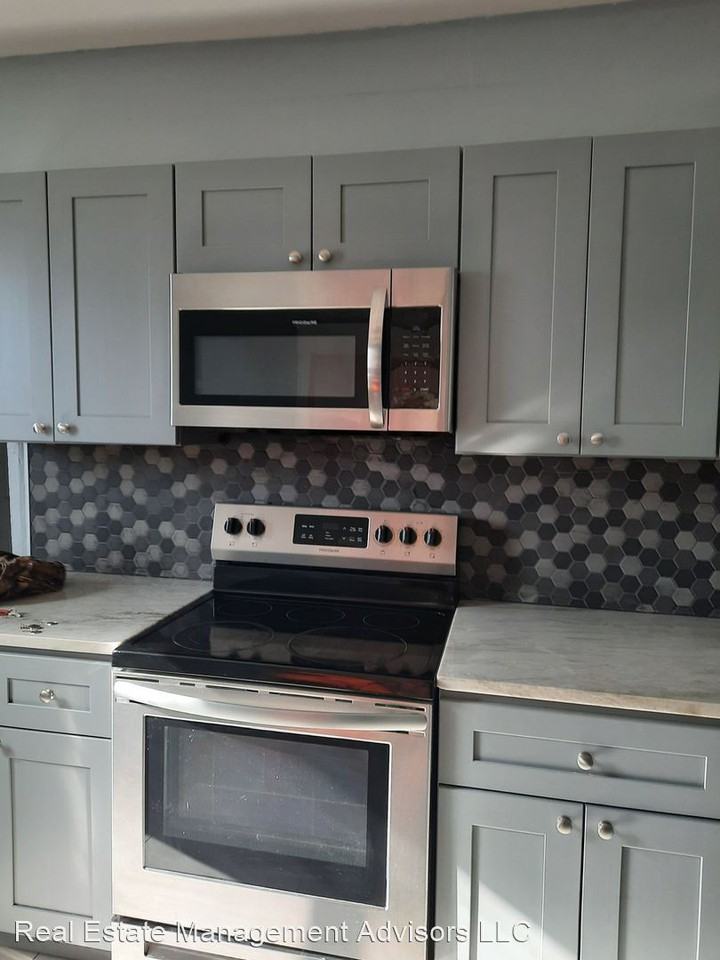 1654 S Ringgold St - Photo 2 of 11