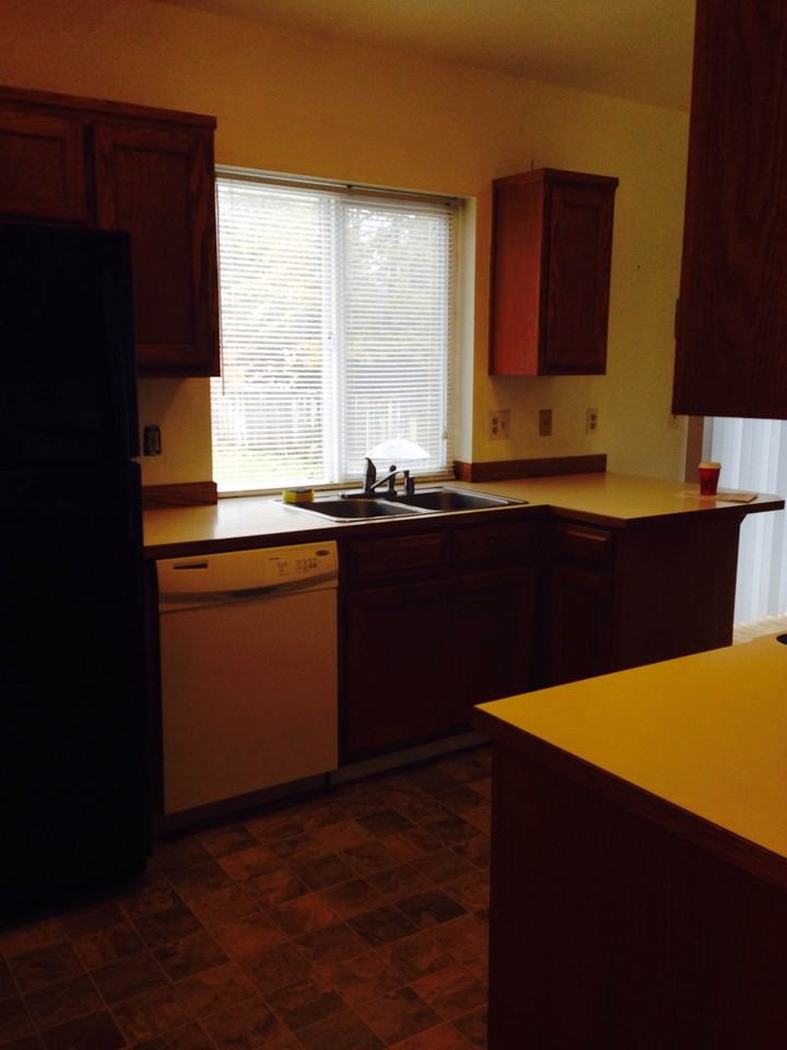 811 Dyer Rd - Photo 3 of 6