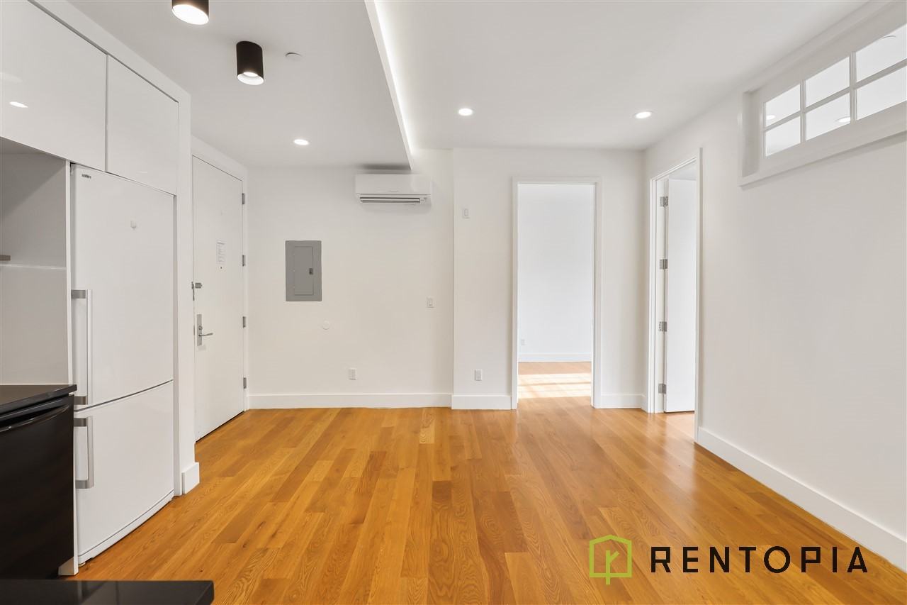 75 Ralph Avenue #2J