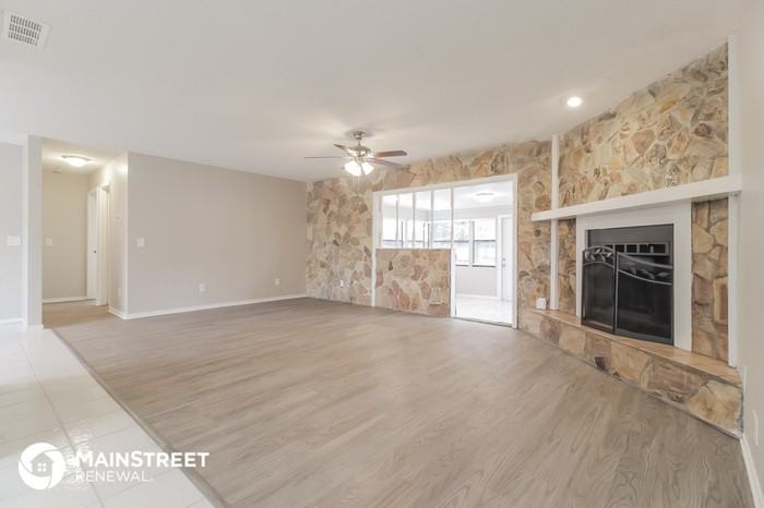 1730 Kumquat Dr - Photo 3 of 16