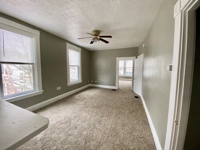 26 Euclid St  Ludlow Ky 41016-1553 #2 - Photo 3 of 10