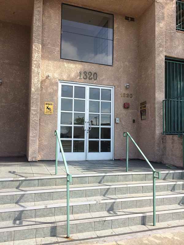 1320 Venice Blvd - Photo 2 of 11