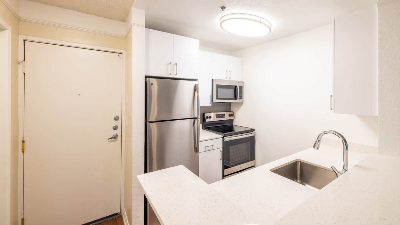 The Encore - Photo 7 of 40