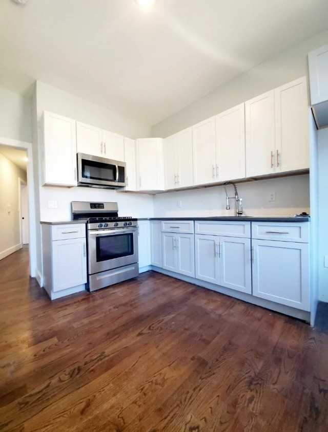 34 Van Nostrand Avenue #2 - Photo 3 of 10