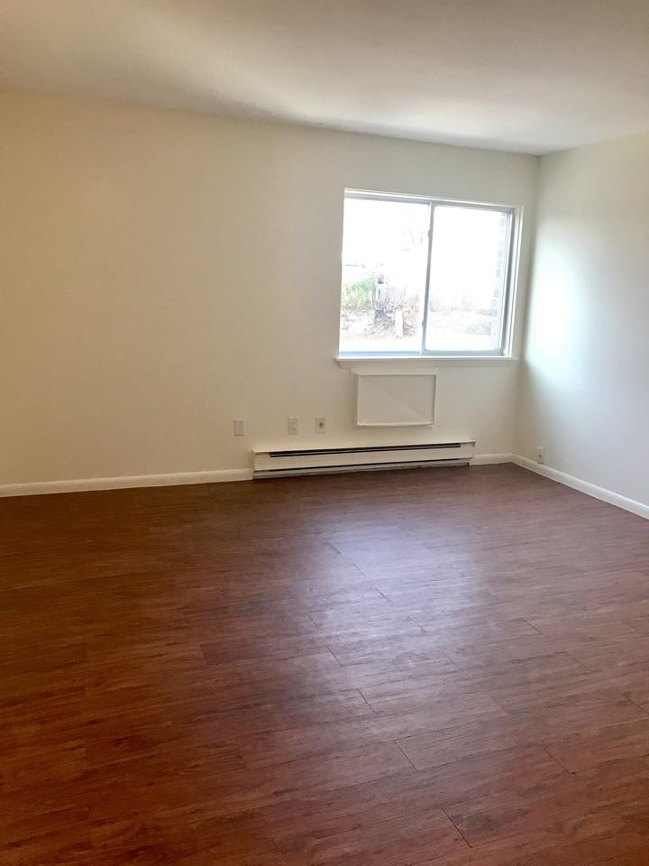 345 Benham Avenue #B6 - Photo 3 of 6