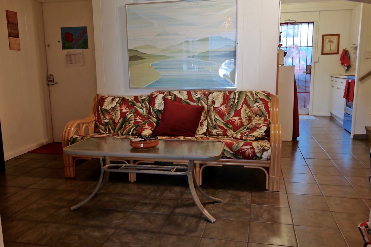 Aloha Abode - Photo 3 of 22