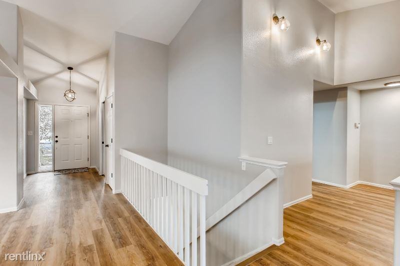 606 Flagler Rd - Photo 3 of 30