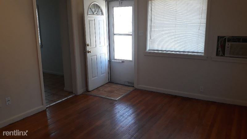 801 27th St - Photo 2 of 13